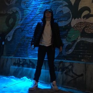 Meet your Posher, Chris